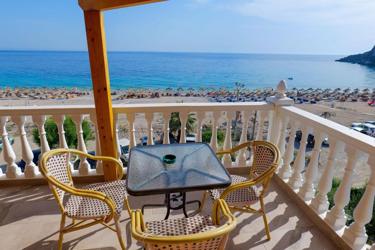Alex & Sofi Hotel Himare Ngoại thất bức ảnh