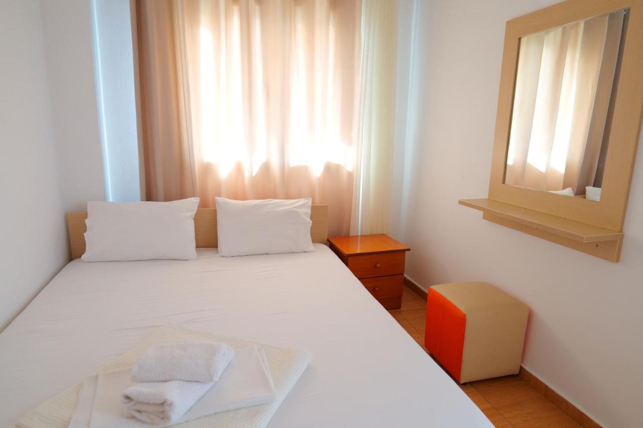 Alex & Sofi Hotel Himare Ngoại thất bức ảnh
